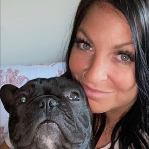 Meet your Posher, Hillary